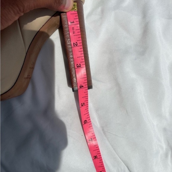 Saint Laurent Ivory Leather Pull On Boots/Booties Cream - Picture 4 of 10